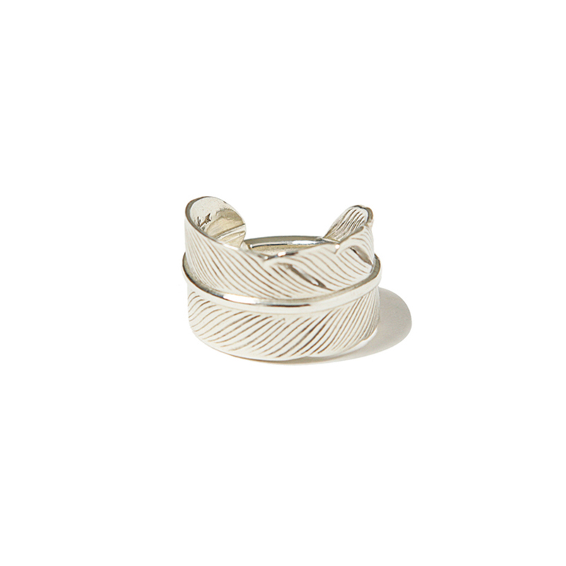 FEATHER RING