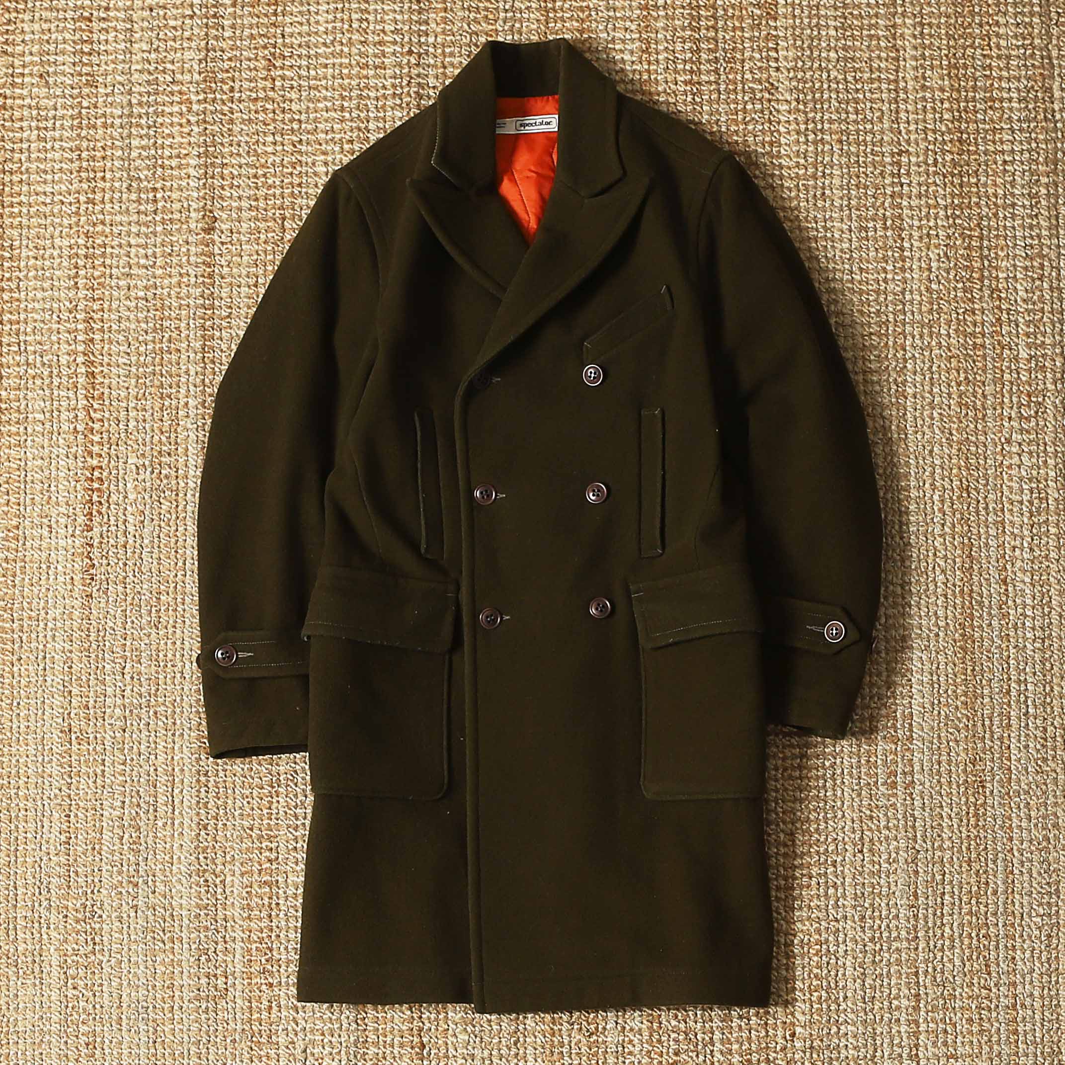 SPECTATOR DOUBLE BREASTED COAT - OLIVE